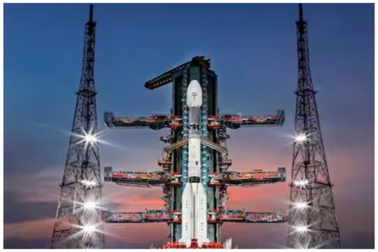 Exclusive: चंद्रयान-3 के लॉन्च के लिए तैयार है इसरो, साल के अंत तक मिलेगी गगनयान से जुड़ी बड़ी खबर