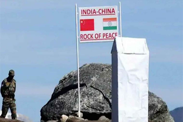 India China Relations: पता चल गई ‘ड्रैगन’ की नापाक हरकत! LAC के करीब अपनी ताकत बढ़ा रहा है चीन